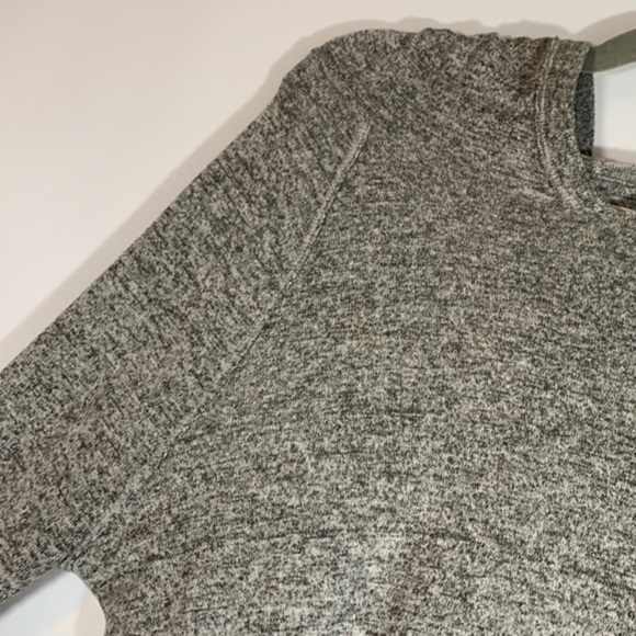 Aritzia TNA Grey Pullover Sweater - Picture 2 of 9